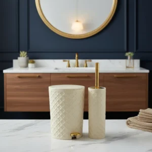 سطل و فرچه طرح گل سفید کد ۱۸۲۲